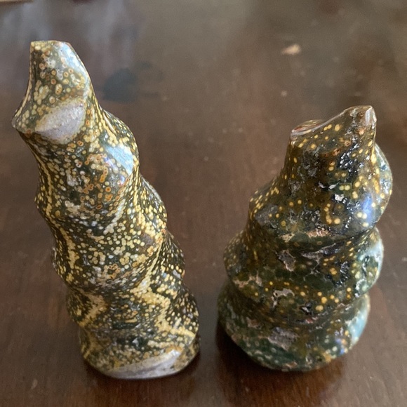 🔥OCEAN JASPER PAIR🔥. Old stock/ early OJ. 5” & 4.25” tall x 1.5” wide. PRETTY - Picture 4 of 17